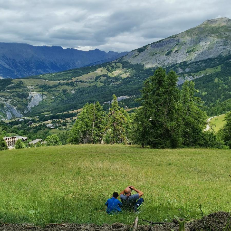Appartement Pied Des Pistes Super Sauze Enchastrayes ภายนอก รูปภาพ